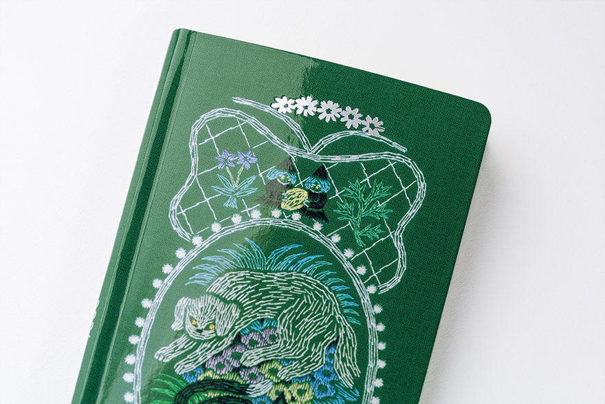 PRE-ORDER Hobonichi Techo 2026 iyo okumi: A Story About Me Weeks Hardcover Book / Weekly Horizontal / Jan start / Mon start - English Edition