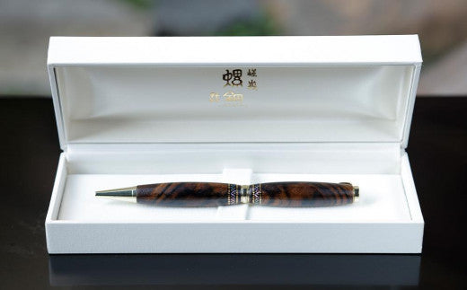 Raden Ballpoint Pen - Black Persimmon Wood Peacock Feather Pattern, Gifts for Writers, Japanese stationery