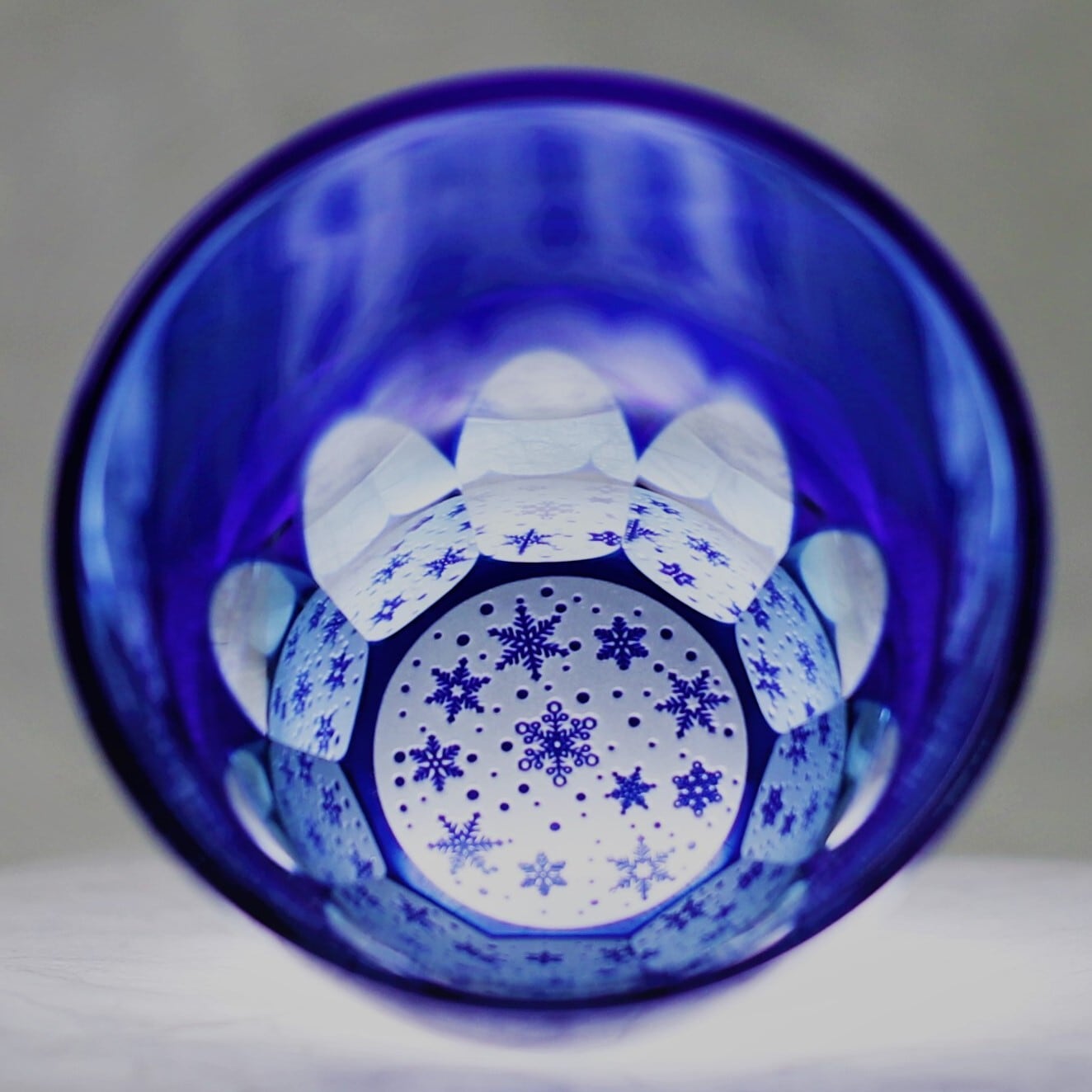Edo Kiriko Glass Tumbler - Snow (Lapis Lazuli × Light Blue)
