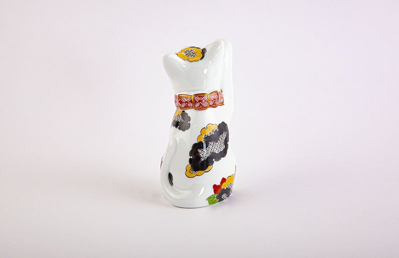 Arita Yaki(ware) Japanese Lucky Cat Figure - Camellia