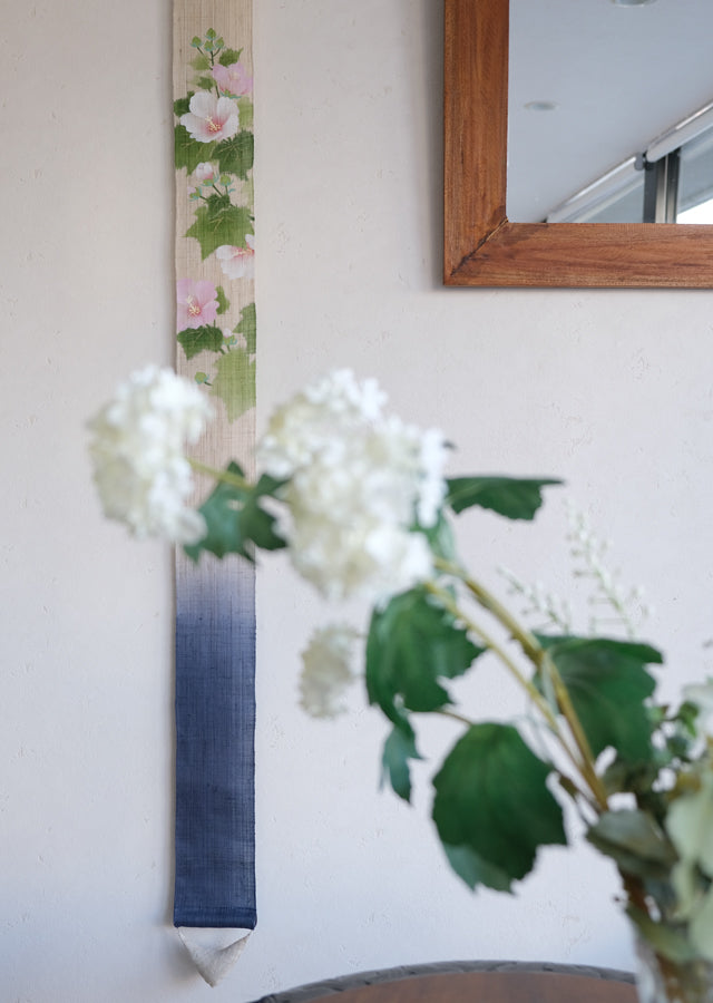 Hand-dyed Linen Japanese Narrow Tapestry - Hibiscus mutabilis cv. Versicolor -, Kyoto Noren, Japanese wall hanging scroll
