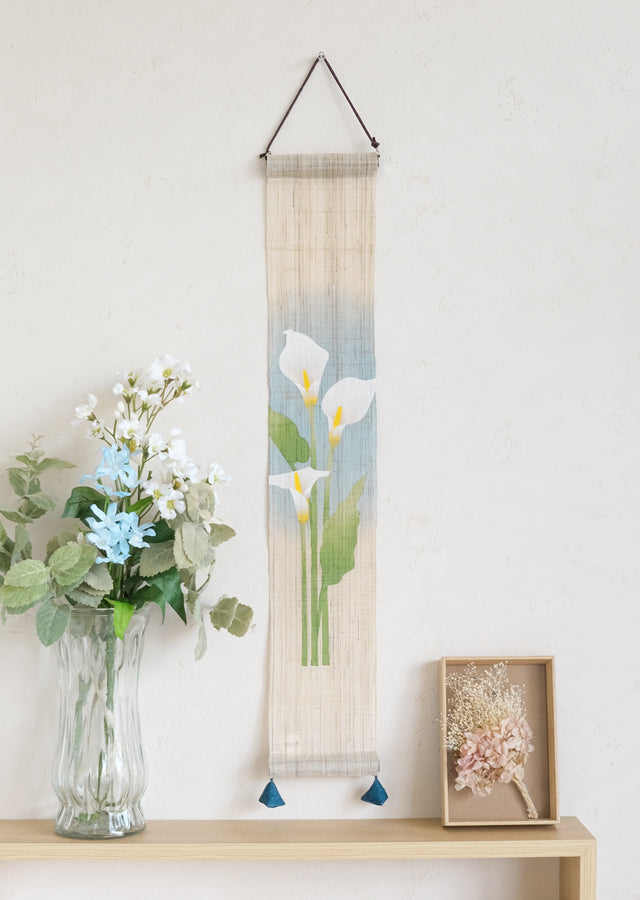 Hand-dyed Linen Japanese Small Tapestry - Calla Lily -, Kyoto Noren, Japanese wall hanging scroll