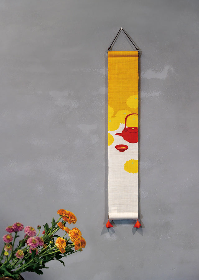 Hand-dyed Linen Japanese Small Tapestry - Kikuzake (Japanese chrysanthemum sake) -, Kyoto Noren, Japanese wall hanging scroll