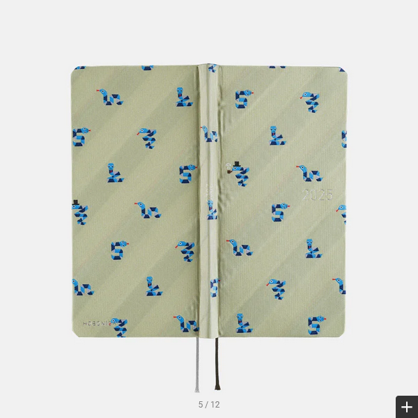 Hobonichi Weeks MEGA, Hobonichi Techo 2025 Bow & Tie: Snake Toy Weeks Mega Hardcover Book / Weekly Horizontal / January start / Monday start - English Edition
