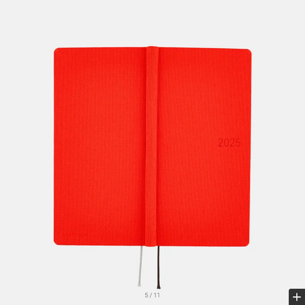 Hobonichi Techo 2025 Colors: Chili Pepper Weeks Hardcover Book / Weekly Horizontal / January start / Monday start - English Edition