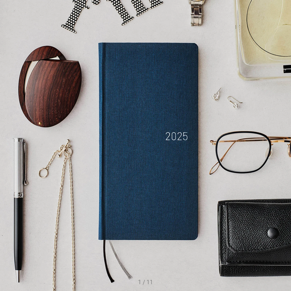 Hobonichi Techo 2025 Colors: Star Dust Weeks Hardcover Book / Weekly Horizontal / January start / Monday start - English Edition