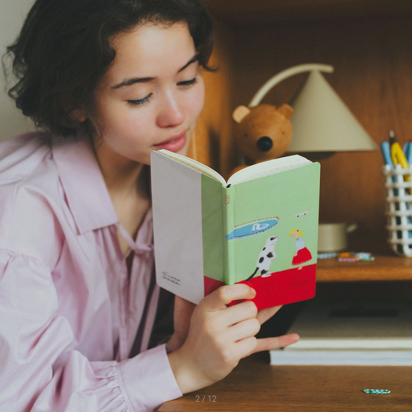 Hobonichi Techo 2025 Keiko Shibata: Thanks for your hard work, Aoki-san Weeks Hardcover Book / Weekly Horizontal / January start / Monday start - English Edition