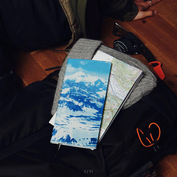 Hobonichi Techo 2025 Naoki Ishikawa: Denali in the Midnight Sun #1 Weeks Hardcover Book / Weekly Horizontal / January start / Monday start - English Edition