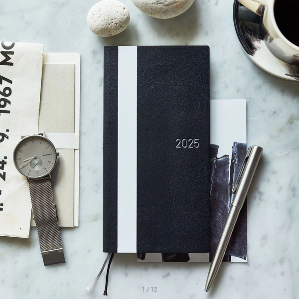 Sale! Hobonichi Techo 2025 White Line: Black Weeks Softcover Book / Weekly Horizontal / January start / Monday start - English Edition