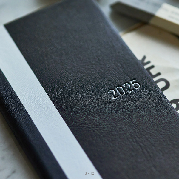 Sale! Hobonichi Techo 2025 White Line: Black Weeks Softcover Book / Weekly Horizontal / January start / Monday start - English Edition