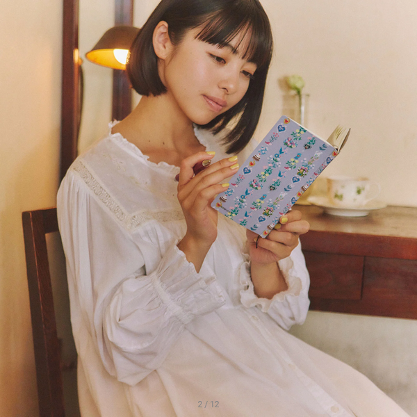 Sale! Hobonichi Techo 2025 Yumi Kitagishi: Beautiful Wallpaper Weeks Hardcover Book / Weekly Horizontal / January start / Monday start - English Edition