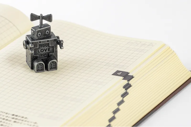 Hobonichi Store Exclusives 2026 , Tiny Robot Paperweight