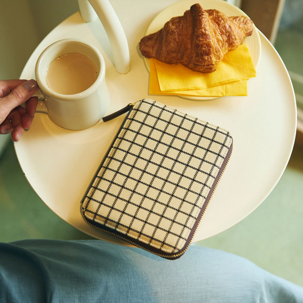 Hobonichi Techo 2025 Taut Zipped (Café au Lait Plaid) A6 Original Size Cover (Cover Only)
