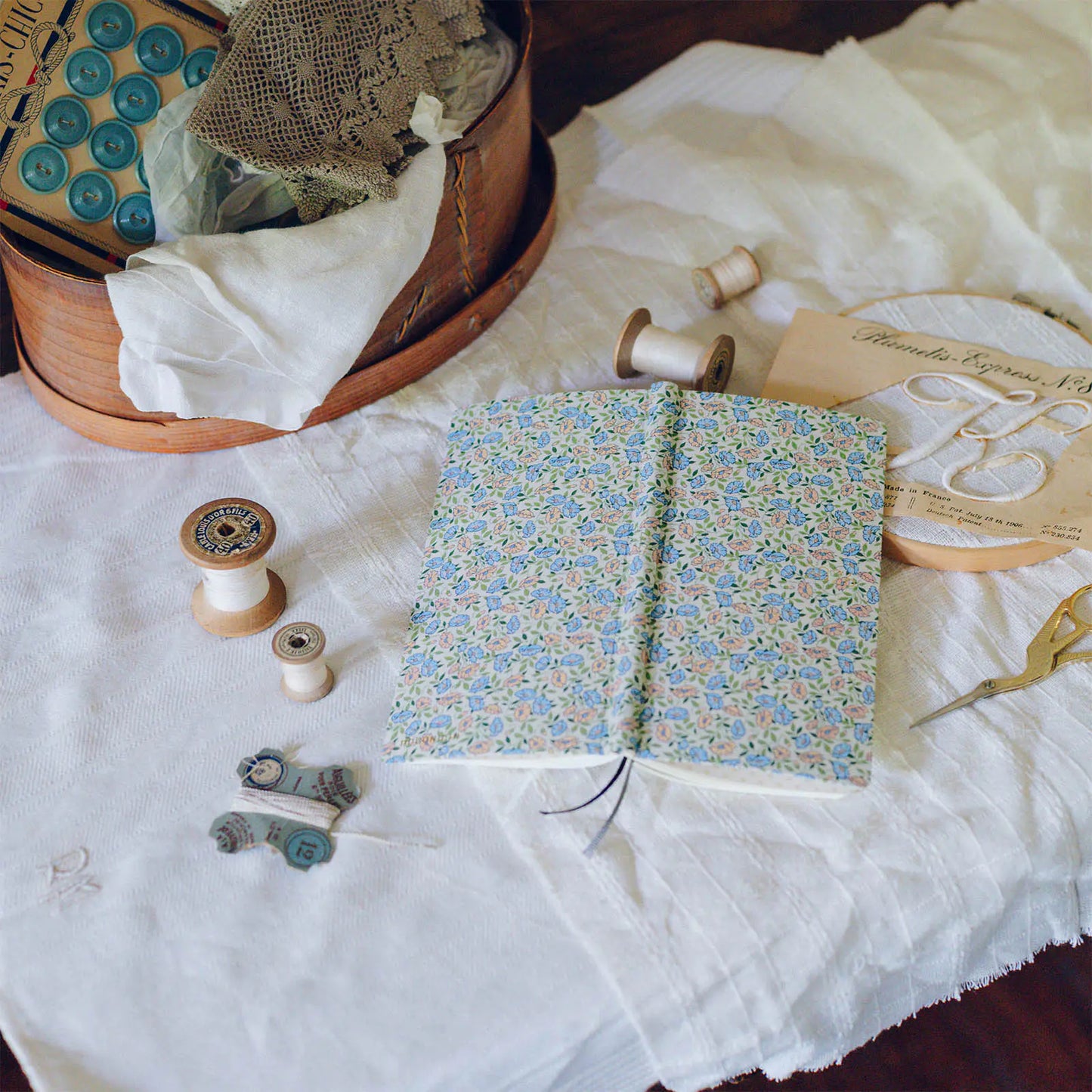 PRE-ORDER Hobonichi Techo 2026 Liberty Fabrics: Sasha Kiora Weeks Hardcover Book / Weekly Horizontal / Jan start / Mon start - English Edition