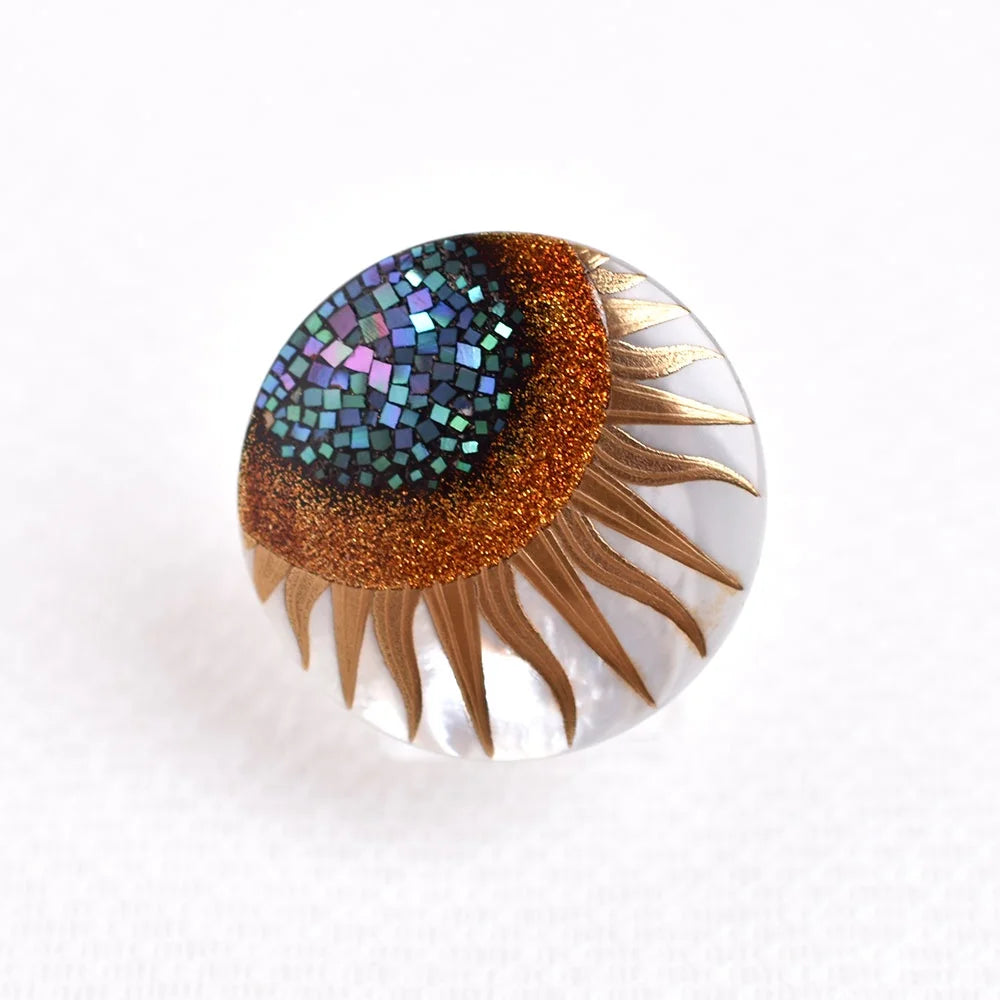 Maki-e Urushi Lacquer Brooch - White South Sea Pearl Shell / Sun -, Traditional Japanese Urushi Lacquer Jewelry