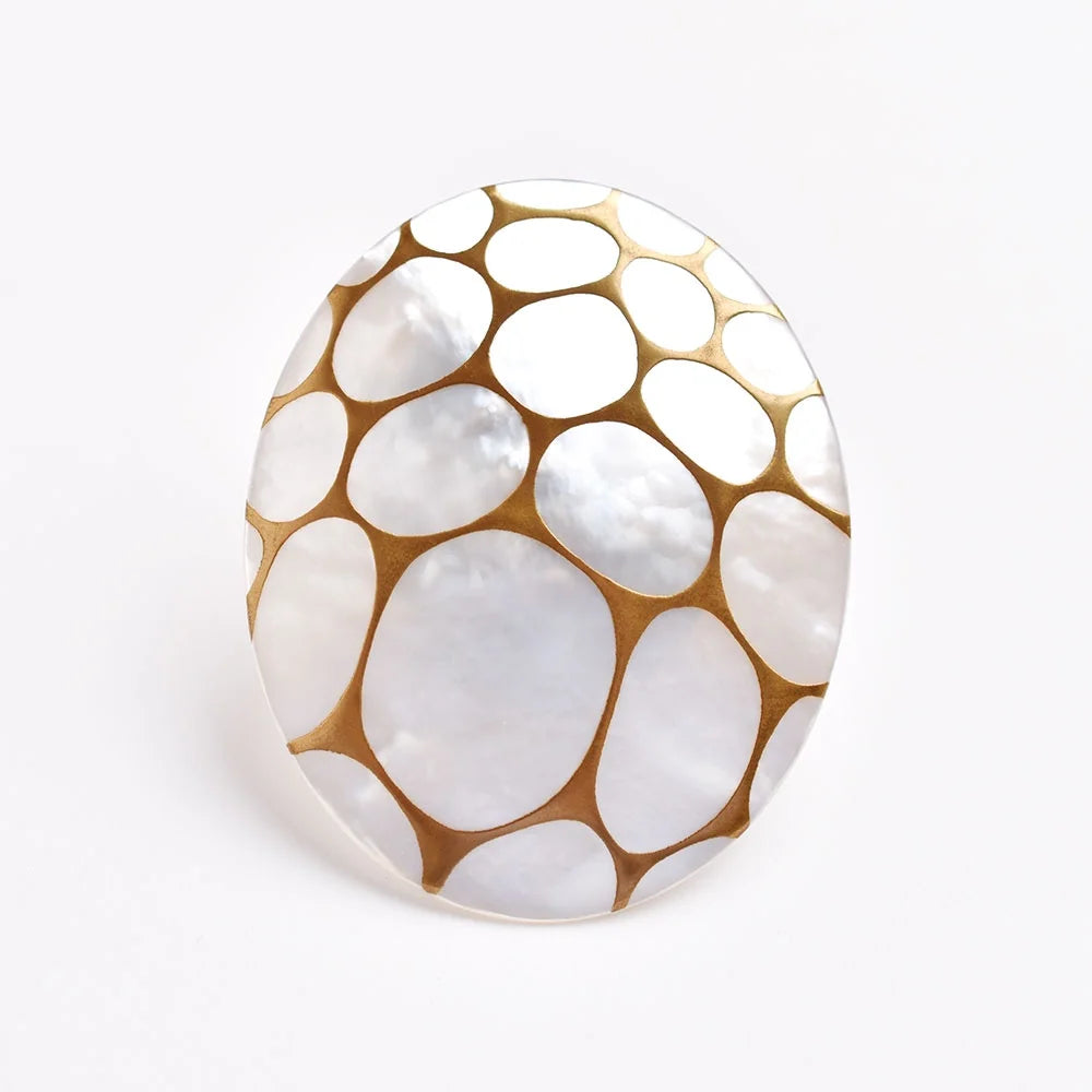 Maki-e Urushi Lacquer Brooch - White South Sea Pearl Shell / Thread Pattern -, Traditional Japanese Urushi Lacquer Jewelry