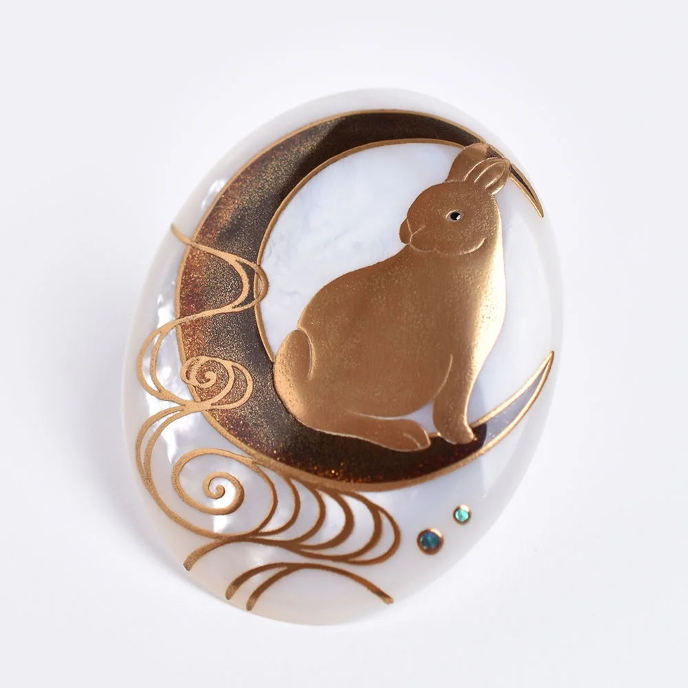 Maki-e Urushi Lacquer Brooch - White South Sea Pearl Shell / Rabbit -, Traditional Japanese Urushi Lacquer Jewelry