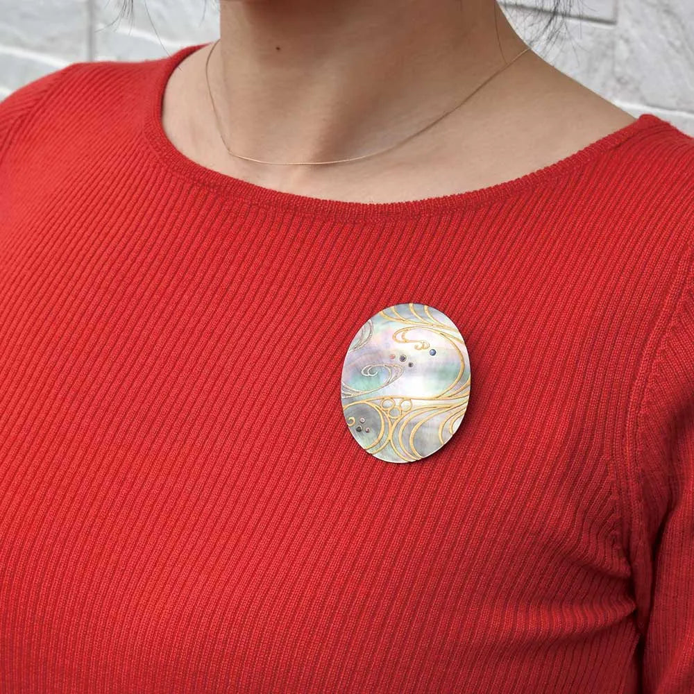 Maki-e Urushi Lacquer Brooch - Black Lip Oyster Pearl Shell / Flowing Water -, Traditional Japanese Urushi Lacquer Jewelry