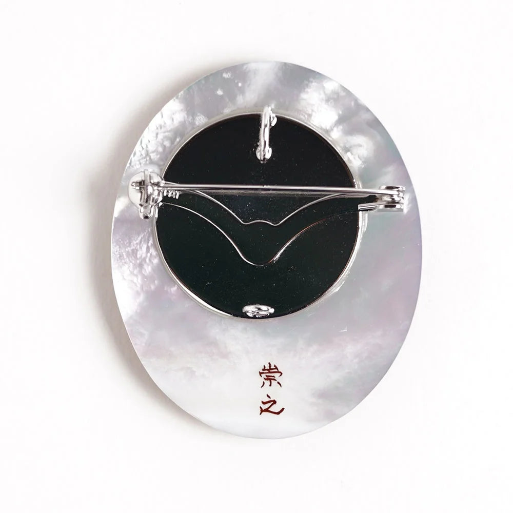 Maki-e Urushi Lacquer Brooch - White South Sea Pearl Shell / Bamboo Weave Pattern -, Traditional Japanese Urushi Lacquer Jewelry