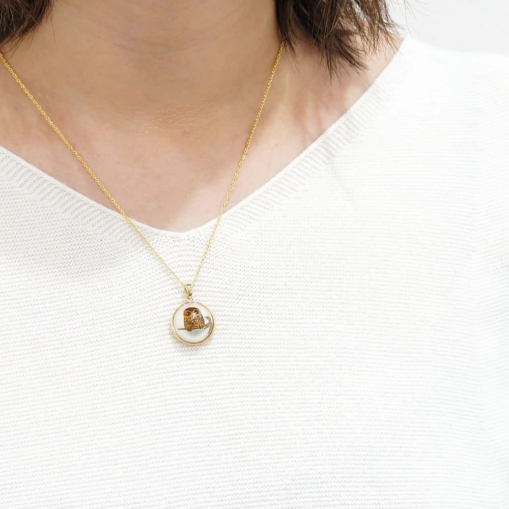 Maki-e Urushi Lacquer Pendant Necklace - Mabe Pearl / Owl -, Traditional Japanese Urushi Lacquer Jewelry