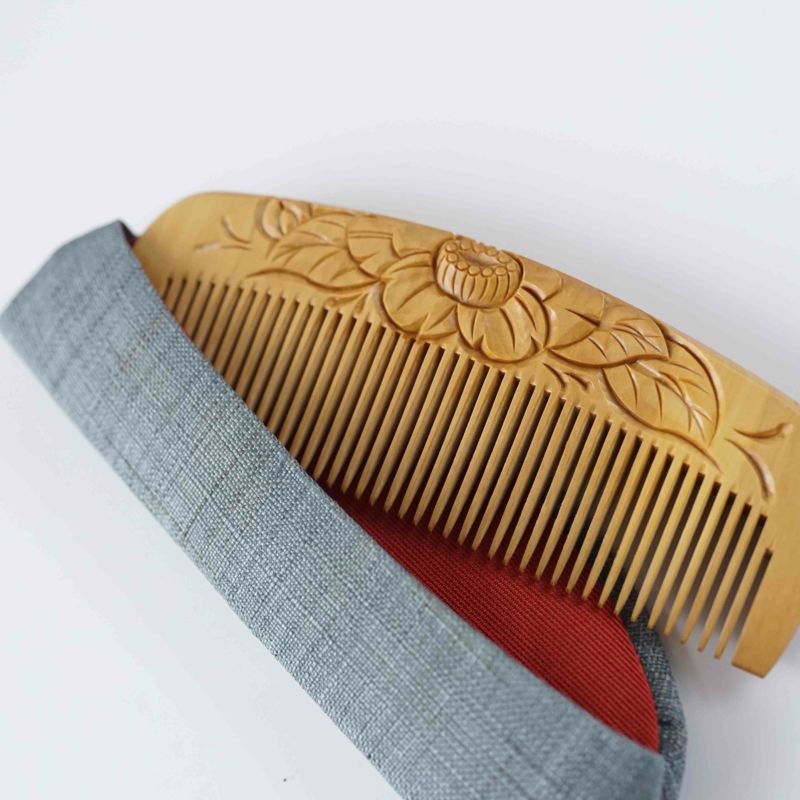 Japanese Tsuge (Boxwood) Comb with Hand Woven Linen Case - Camellia - , Handmade in Kyoto, Japan, Japanese traditional hair comb