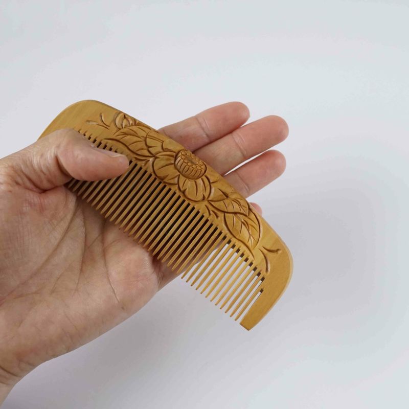 Japanese Tsuge (Boxwood) Comb with Hand Woven Linen Case - Camellia - , Handmade in Kyoto, Japan, Japanese traditional hair comb