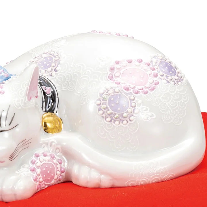 Kutani Yaki(ware) Japanese Maneki-Neko (Beckoning Cat) Figure - Sleeping / Purple Flower -, Japanese lucky cat figure