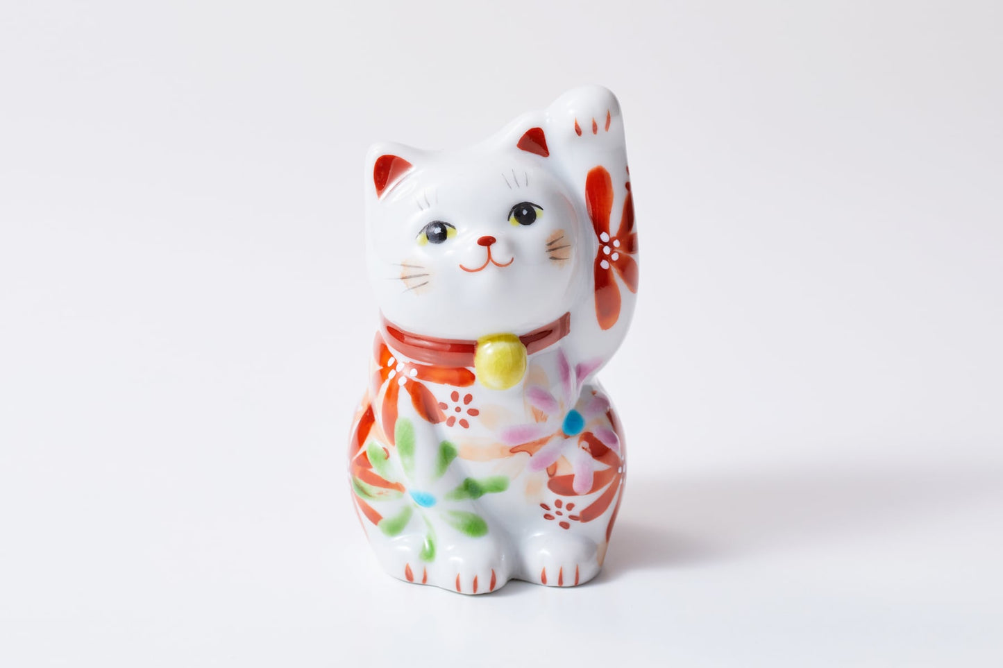 Kutani Yaki(ware) Japanese Maneki-Neko (Beckoning Cat) Figure - Flower / Red -, Japanese lucky cat figure