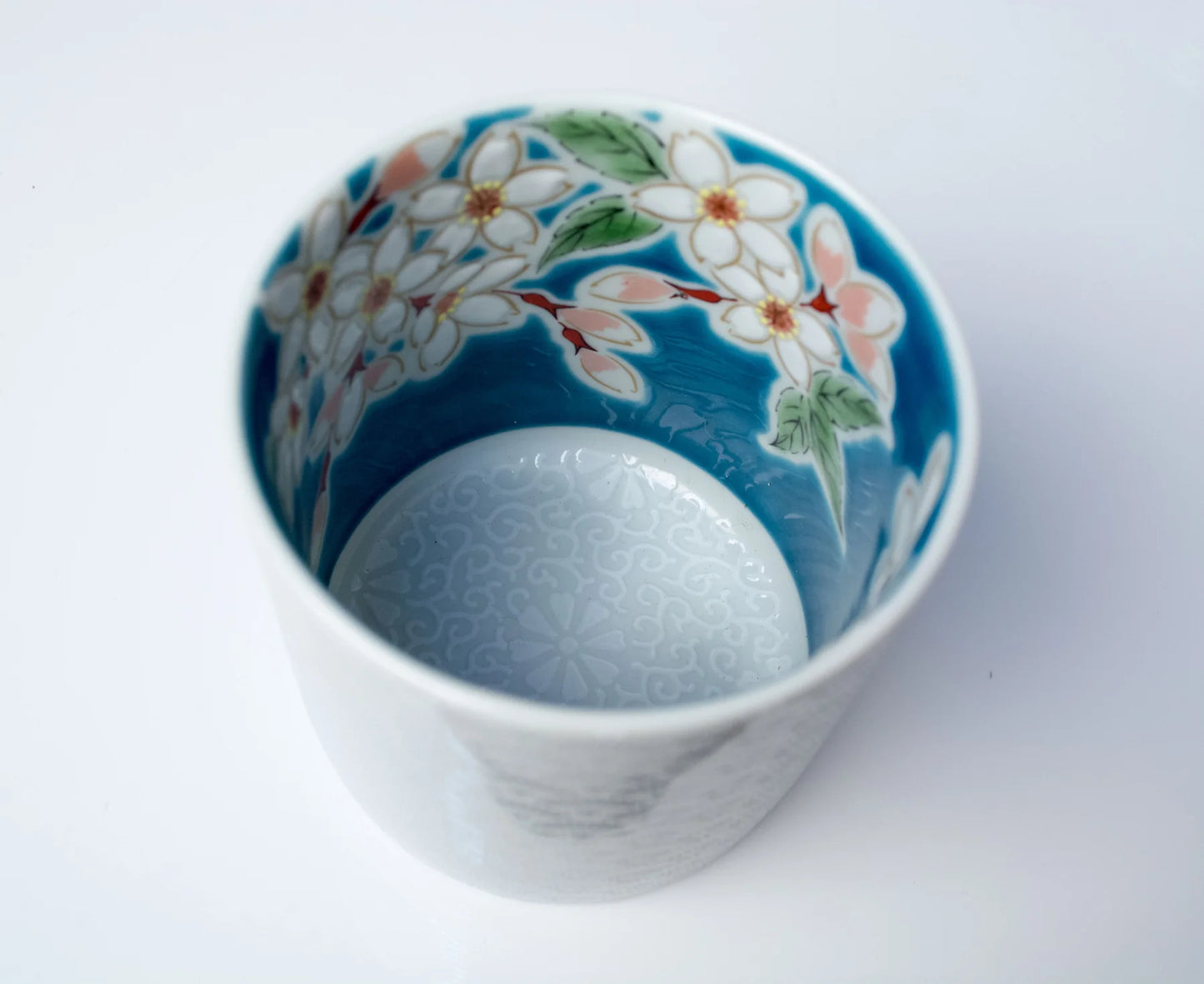 Kutani Yaki(ware) Japanese Sake Cup - Cherry Blossom -