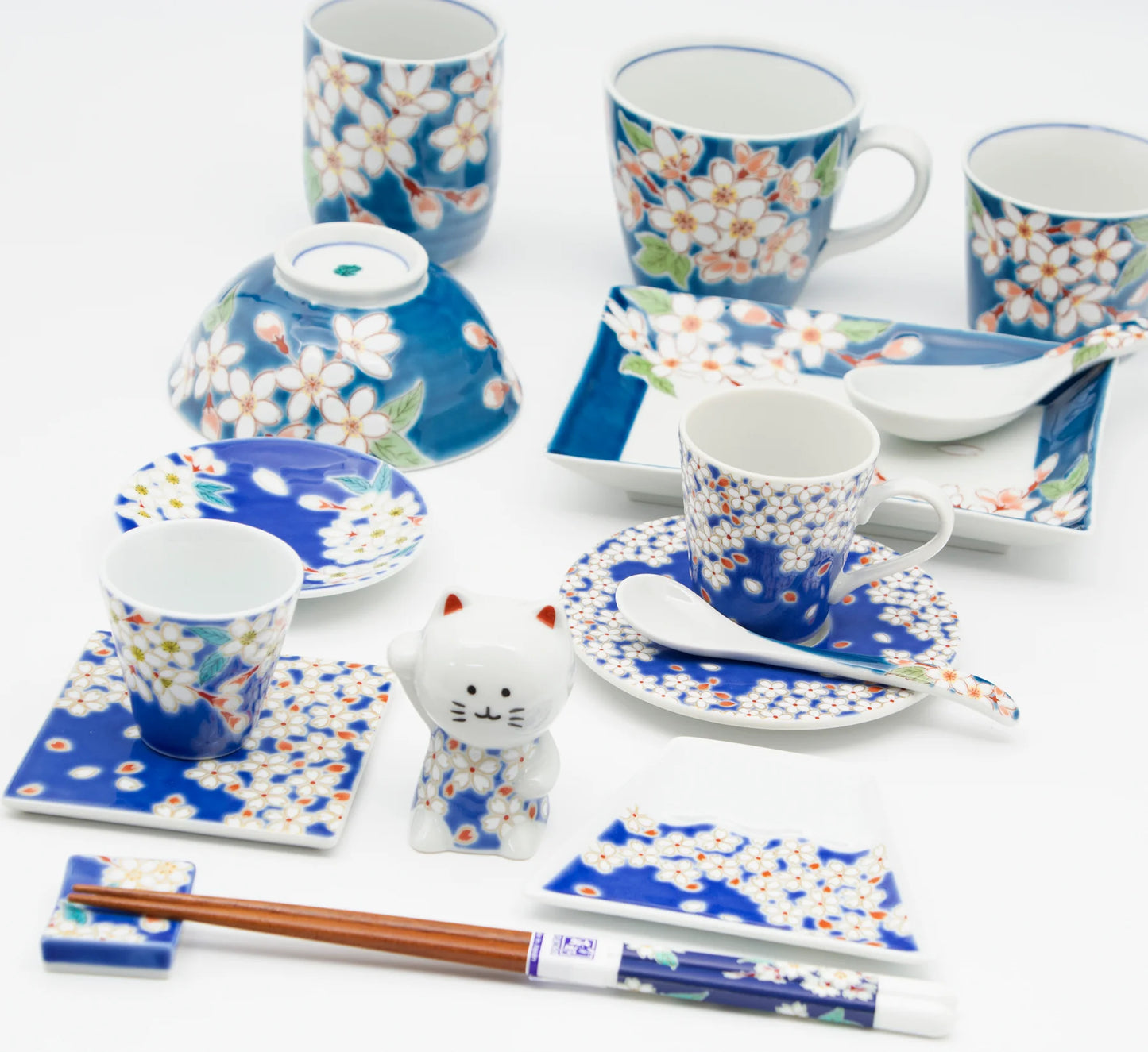 Kutani Yaki(ware) Japanese Yunomi Teacup - Cherry Blossom -
