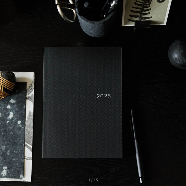 Sale! Hobonichi Techo 2025 Paper Series: Black Gingham HON / A5 Size / Daily / Jan start / Mon start - English Edition