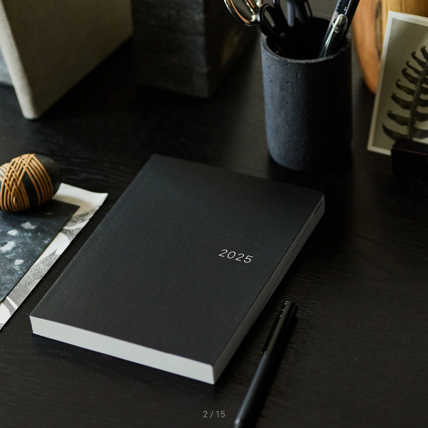 Sale! Hobonichi Techo 2025 Paper Series: Black Gingham HON / A5 Size / Daily / Jan start / Mon start - English Edition