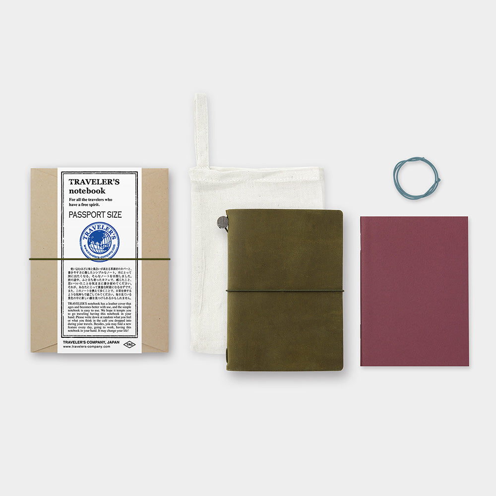 TRAVELER'S COMPANY TRAVELER'S notebook Starter Kit - Passport Size / Olive -