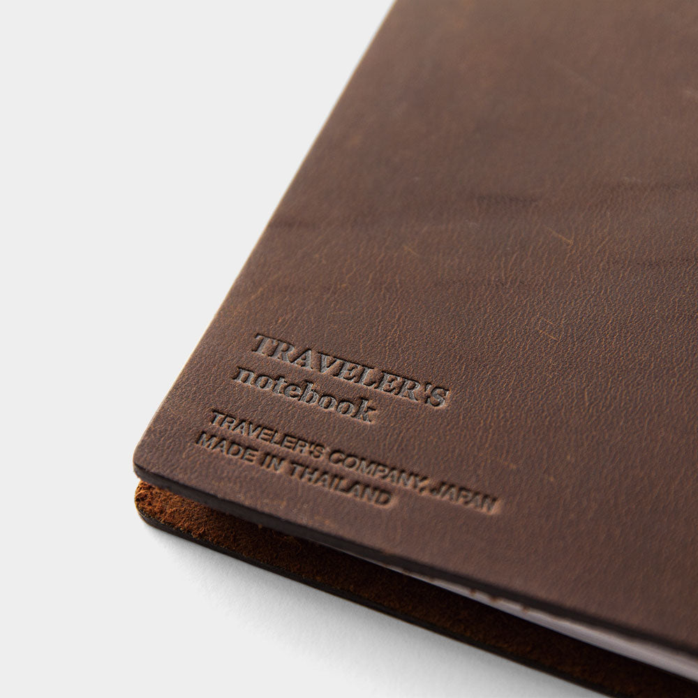 TRAVELER'S COMPANY TRAVELER'S notebook Starter Kit - Passport Size / Brown -