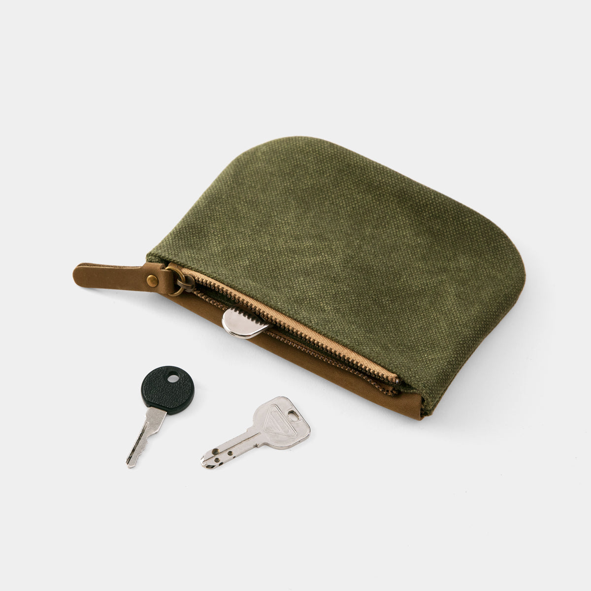TRAVELER'S COMPANY Traveler's Factory Canvas Pouch - SS Size / Olive -
