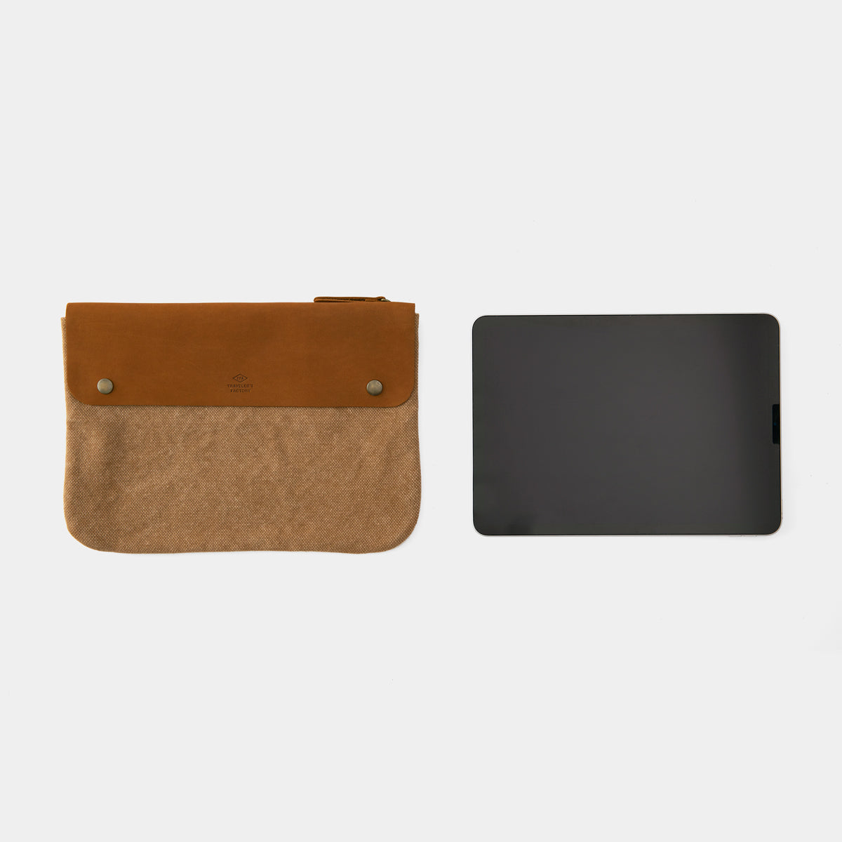 TRAVELER'S COMPANY Traveler's Factory Canvas Pouch - M Size / Beige -