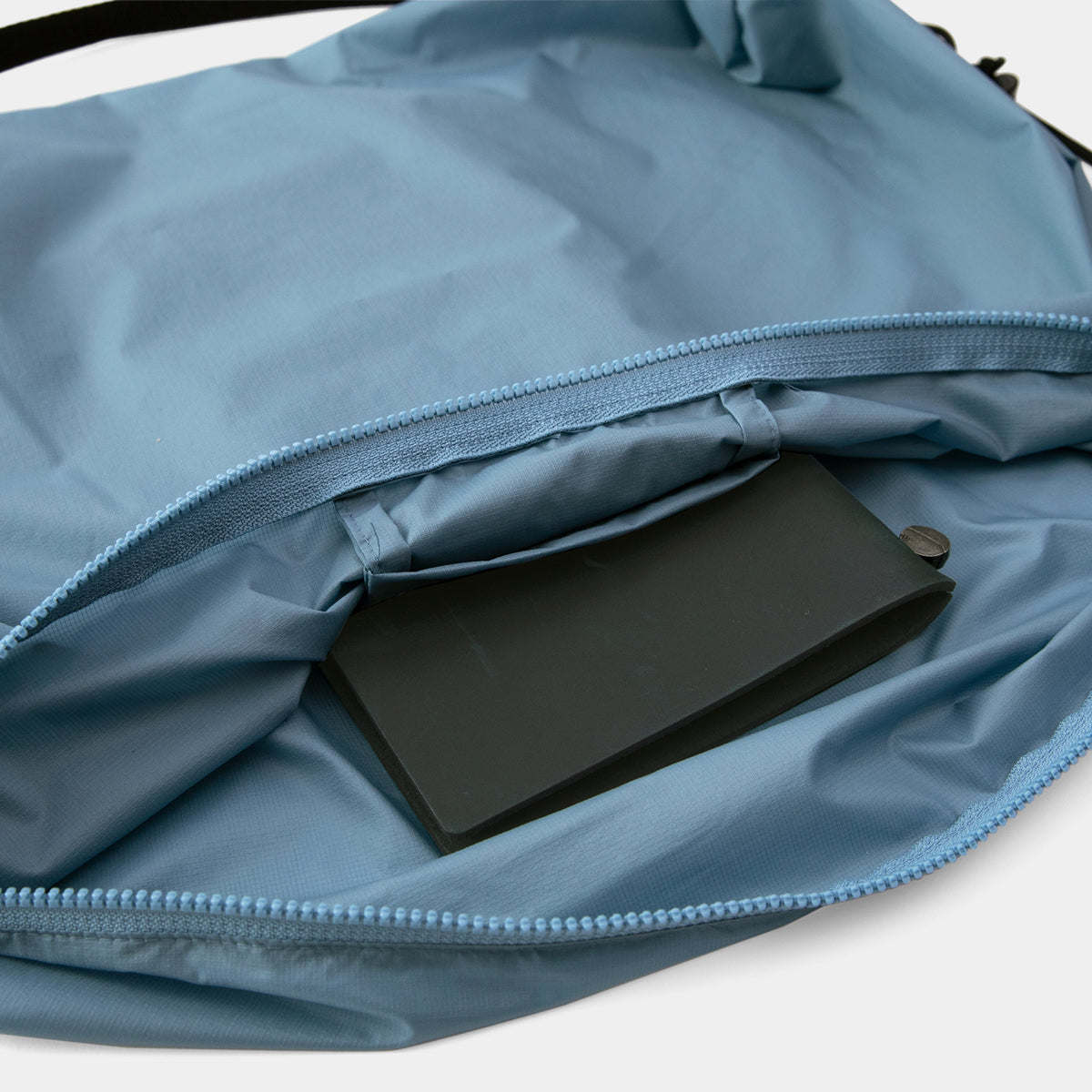 TRAVELER'S COMPANY Traveler's Factory x TO&FRO Shoulder Bag - Medium Size / Blue Gray -