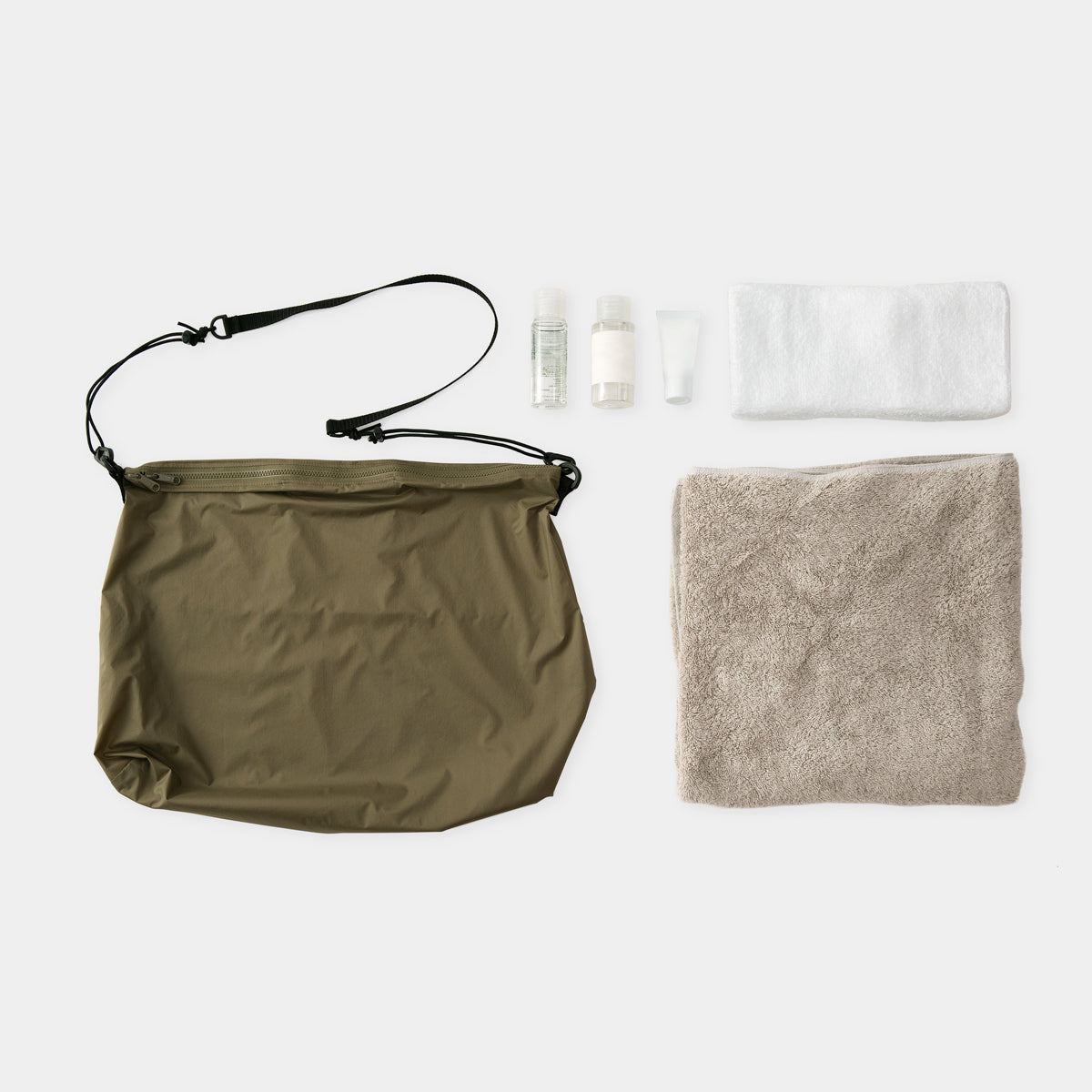 TRAVELER'S COMPANY Traveler's Factory x TO&FRO Shoulder Bag - Medium Size / Olive -