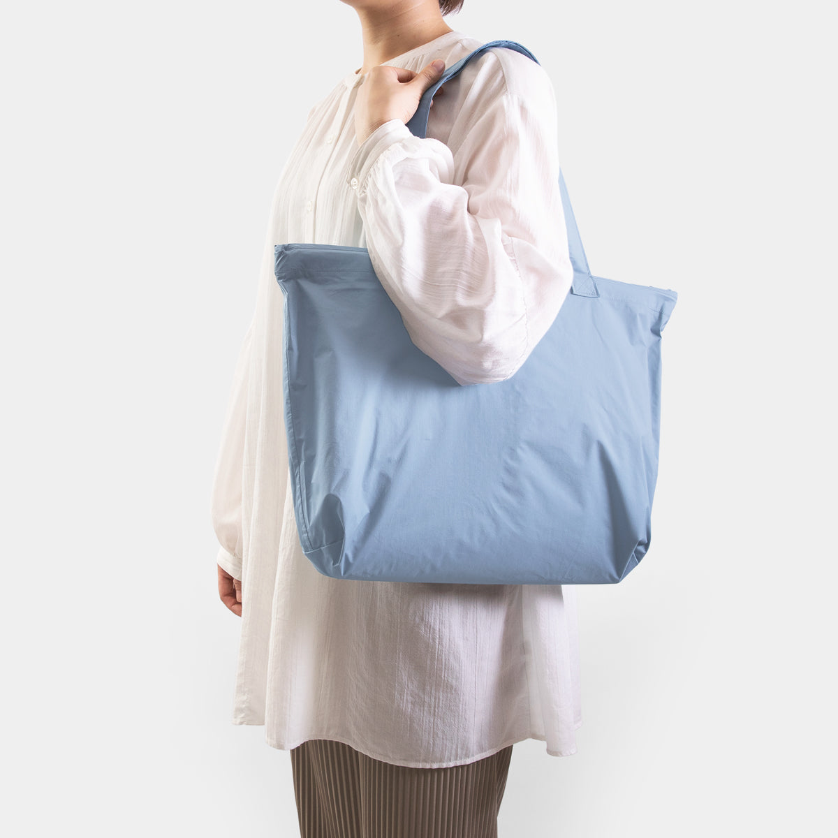 TRAVELER'S COMPANY Traveler's Factory x TO&FRO Rain Bag - Blue Gray -