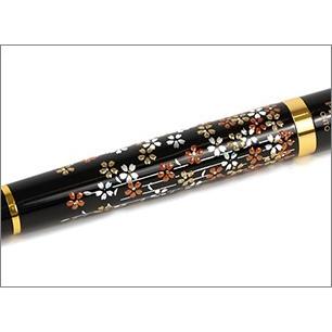 Yamanaka Lacquer Ware High Grade MAKI-E Urushi Lacquer Fountain Pen - Cherry Blossom -