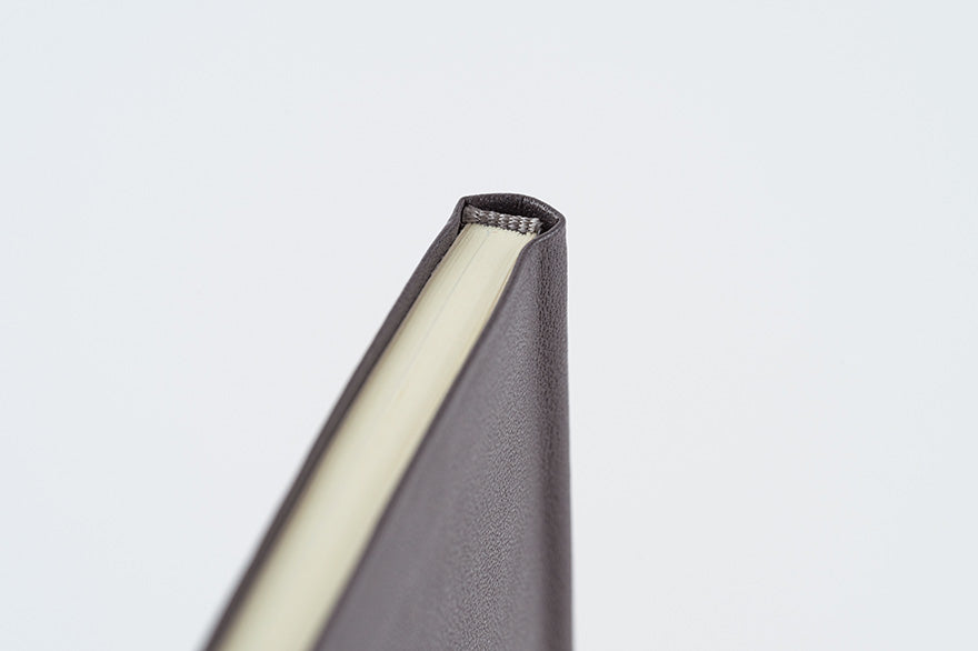 Hobonichi Techo 2025 Leather: Steel Gray Weeks Hardcover Book / Weekly Horizontal / January start / Monday start - English Edition