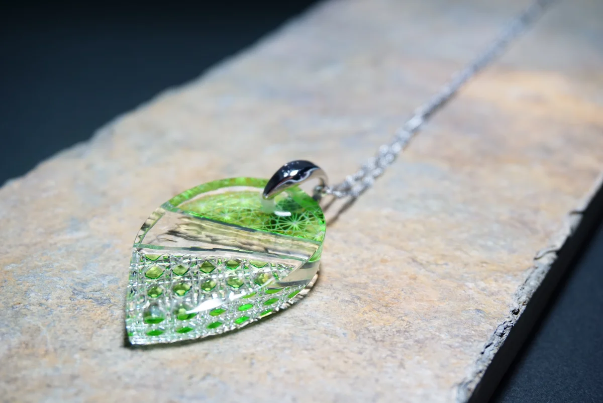 Kiriko Glass Pendant Necklace -Green-, Japanese Jewelry