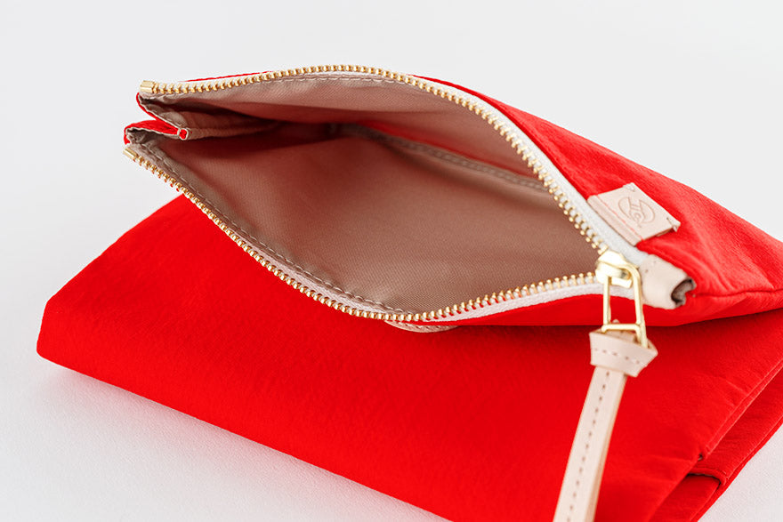 Tragen: Red [Hobonichi Original (A6) Techo Cover] (Cover Only)