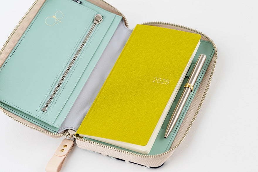 Hobonichi Techo 2025 minä perhonen: piece, (Weeks Mix) Weeks Cover (Cover Only)