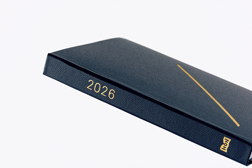 PRE-ORDER Hobonichi Techo 2026 Slash (Navy) HON / A6 Size / Daily / Jan start / Mon start - English Edition