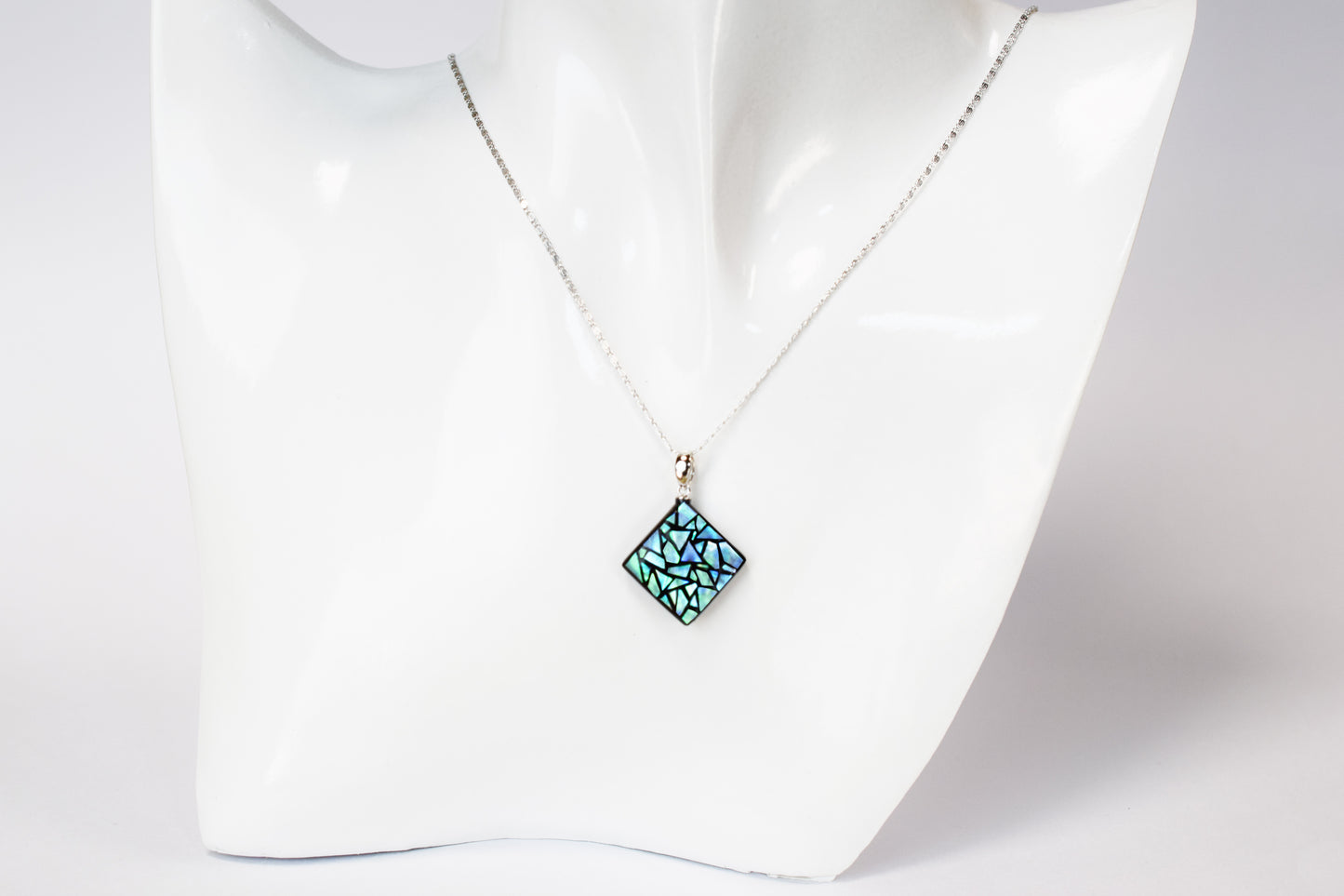 Raden Pendant Necklace - Stained Glass Style / Green Color / Medium Size-, Japanese Lacquer Jewelry, Kyoto Jewelry