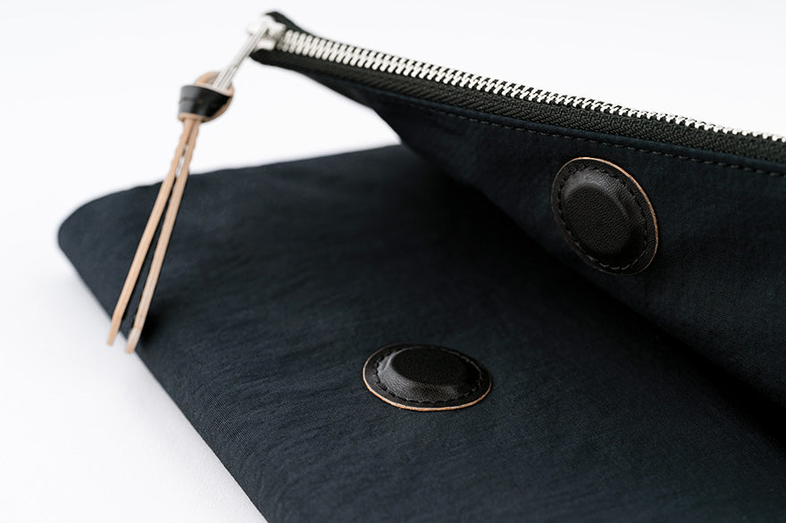 Tragen: Black [Hobonichi Weeks Cover] (Cover Only)