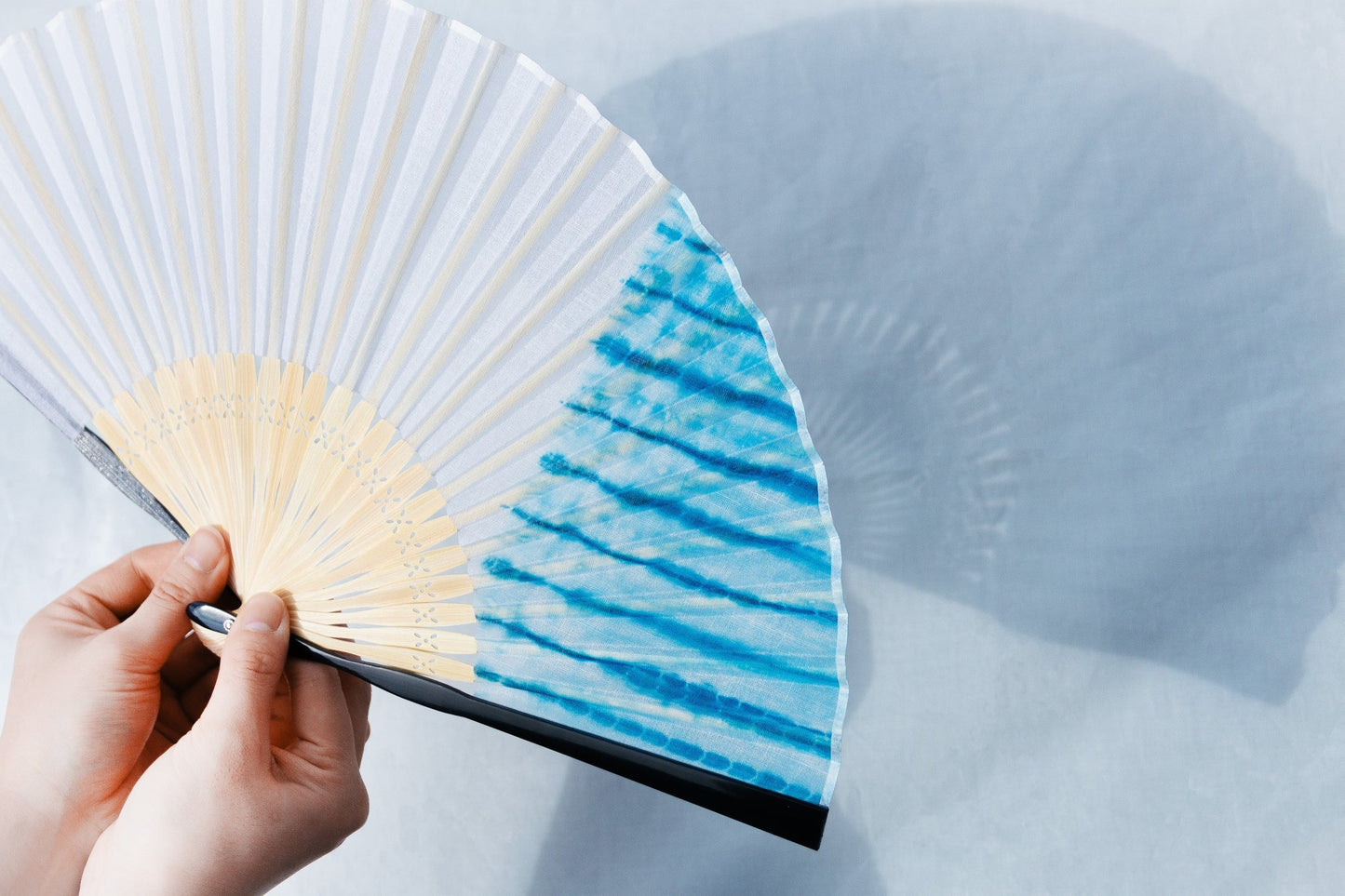 Kyo-sensu (Japanese folding fan) for Men - Shibori / Snowflake (Peacock Blue) - , Made in Kyoto, Japan , Kyoto sensu