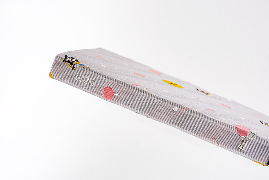 PRE-ORDER Hobonichi Techo 2026 ONE PIECE magazine: Hiriluk’s Cherry Blossoms HON  / A6 Size / Daily / Jan start / Mon start - Japanese Edition