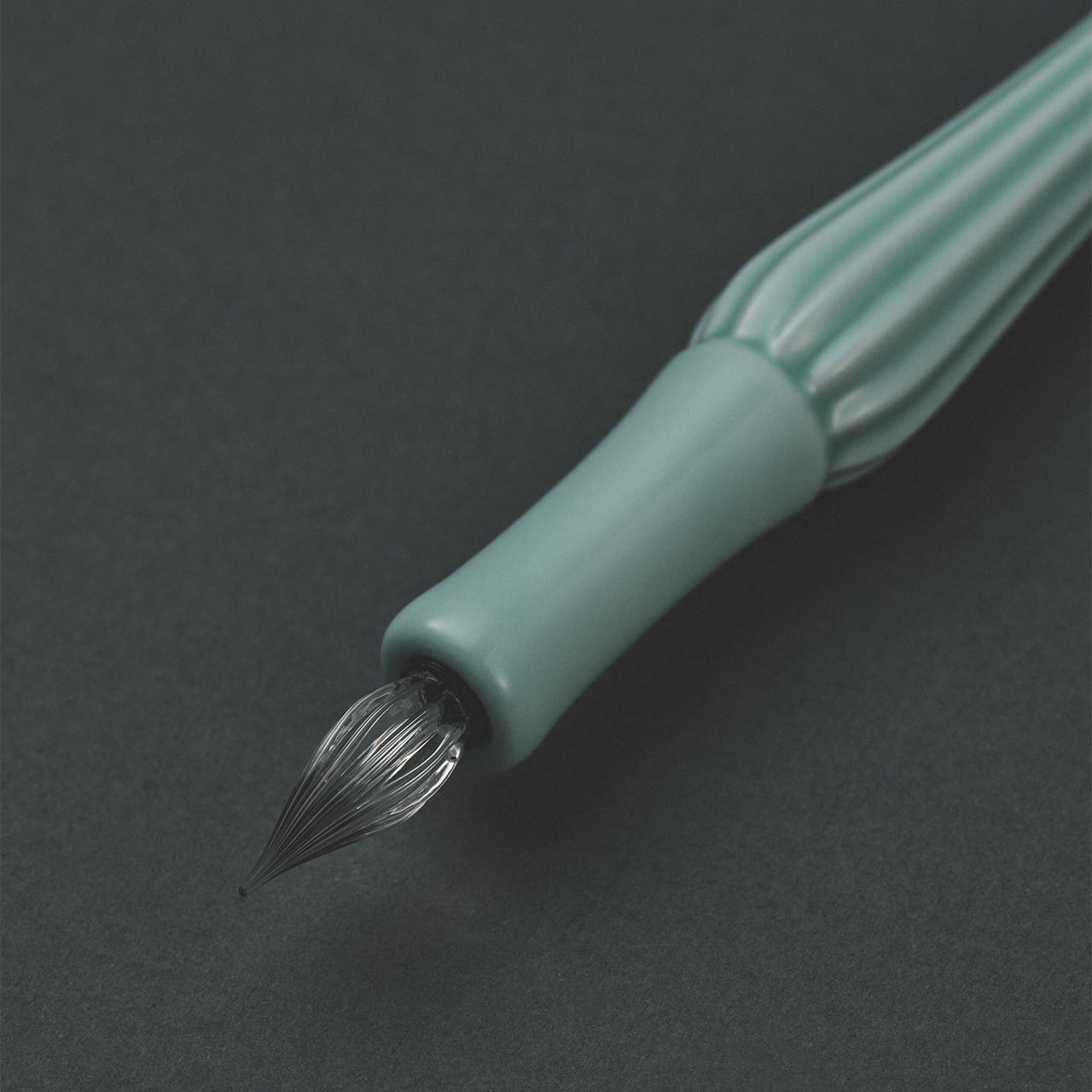 Arita Yaki(ware) Body Glass Dip Pen - Celadon -, Japanese glass dip pen